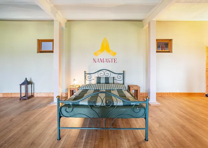 Apartamento Studiowohnung To Huus *